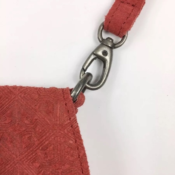 NWT Urban Outfitters Red Suede Cross Body Purse - Picture 5 of 7